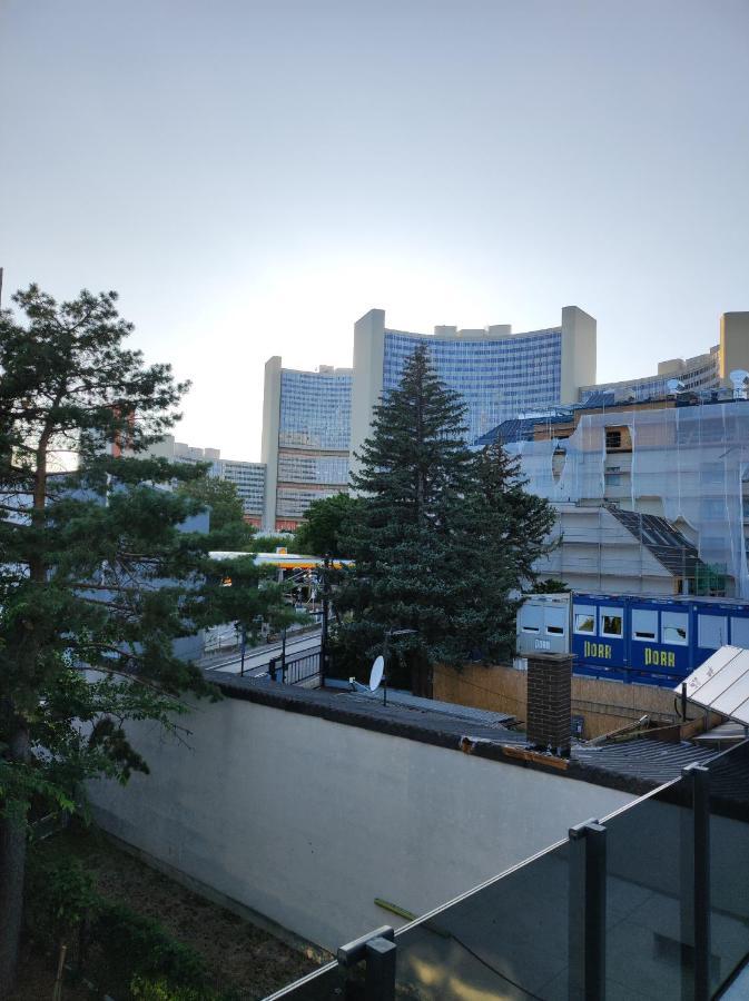 Luxurioeses Penthouse Mit Blick Auf Die Uno-City Und Dem Kaiserwasser. 3Schlafzimmer, 2 Baeder, Privat Lift Ins Apartment Viena Exterior foto