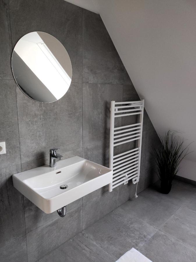 Luxurioeses Penthouse Mit Blick Auf Die Uno-City Und Dem Kaiserwasser. 3Schlafzimmer, 2 Baeder, Privat Lift Ins Apartment Viena Exterior foto