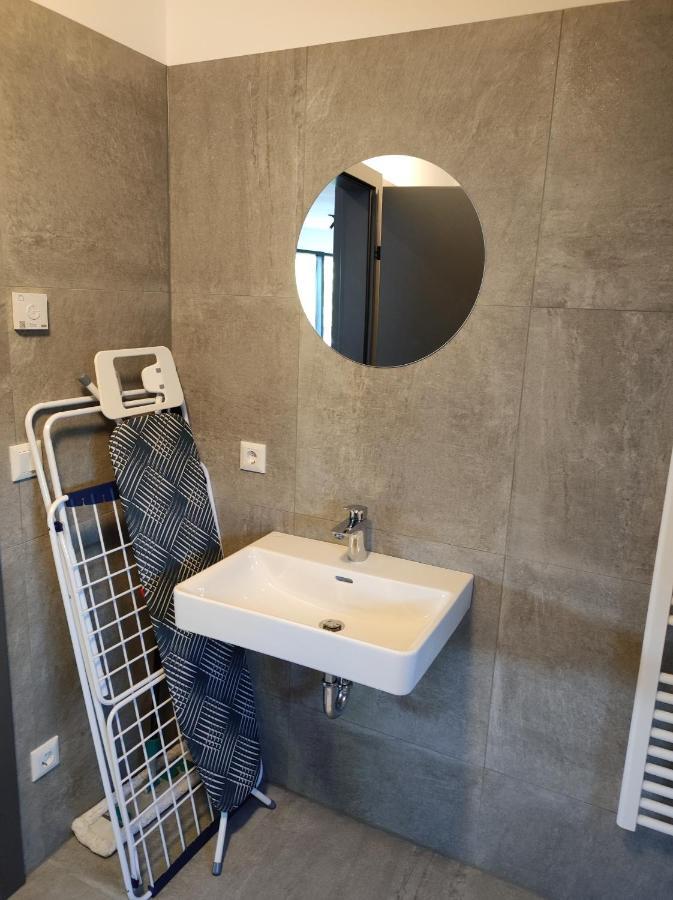 Luxurioeses Penthouse Mit Blick Auf Die Uno-City Und Dem Kaiserwasser. 3Schlafzimmer, 2 Baeder, Privat Lift Ins Apartment Viena Exterior foto